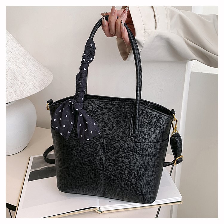 2025田园风女包舒适时尚休闲百搭轻便韩版简约多功能小包包女士