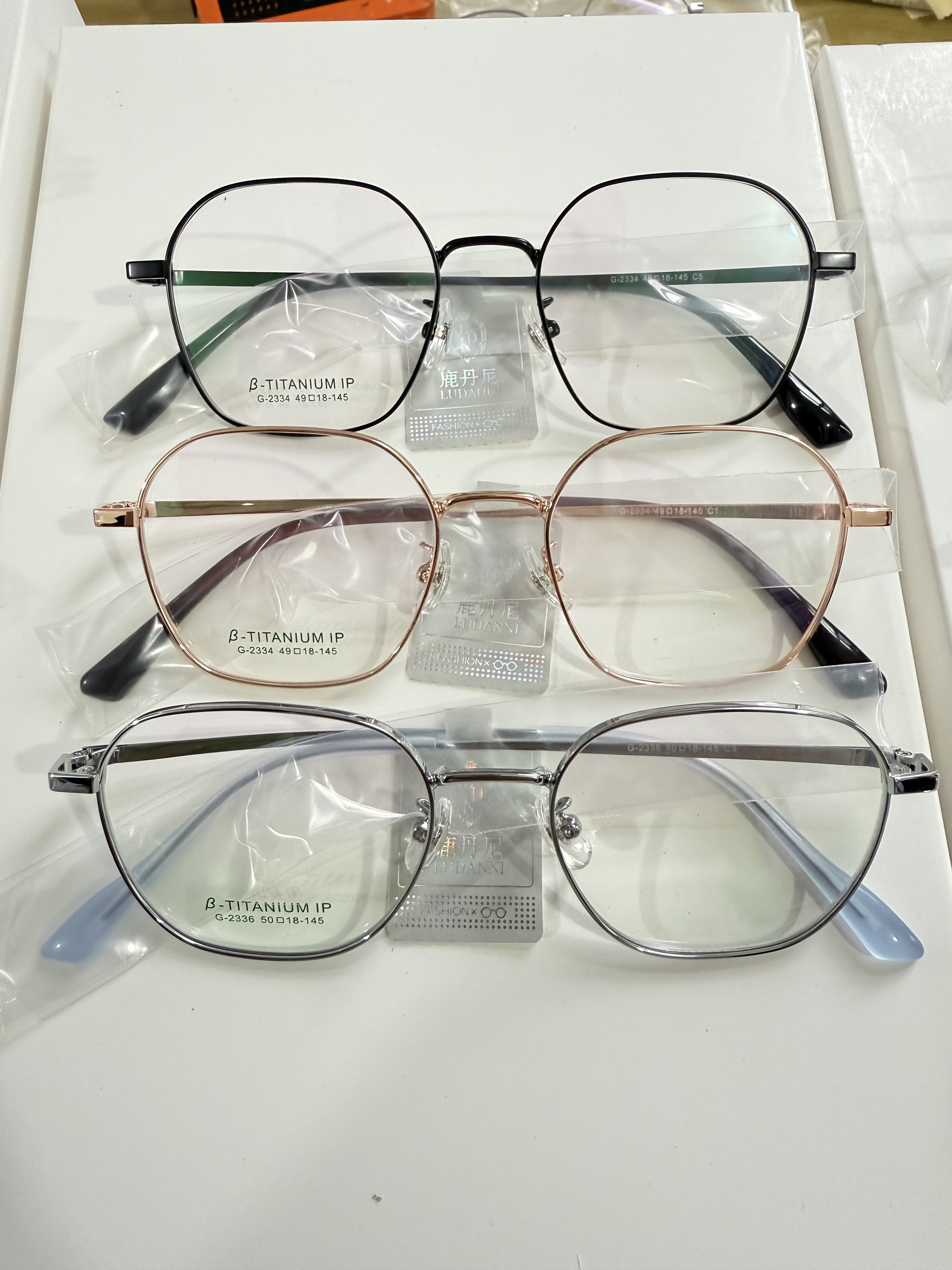 圣特梦宽边复古镜框小码