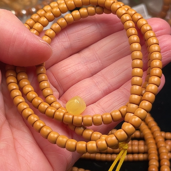 “***”文玩核桃手串脖挂