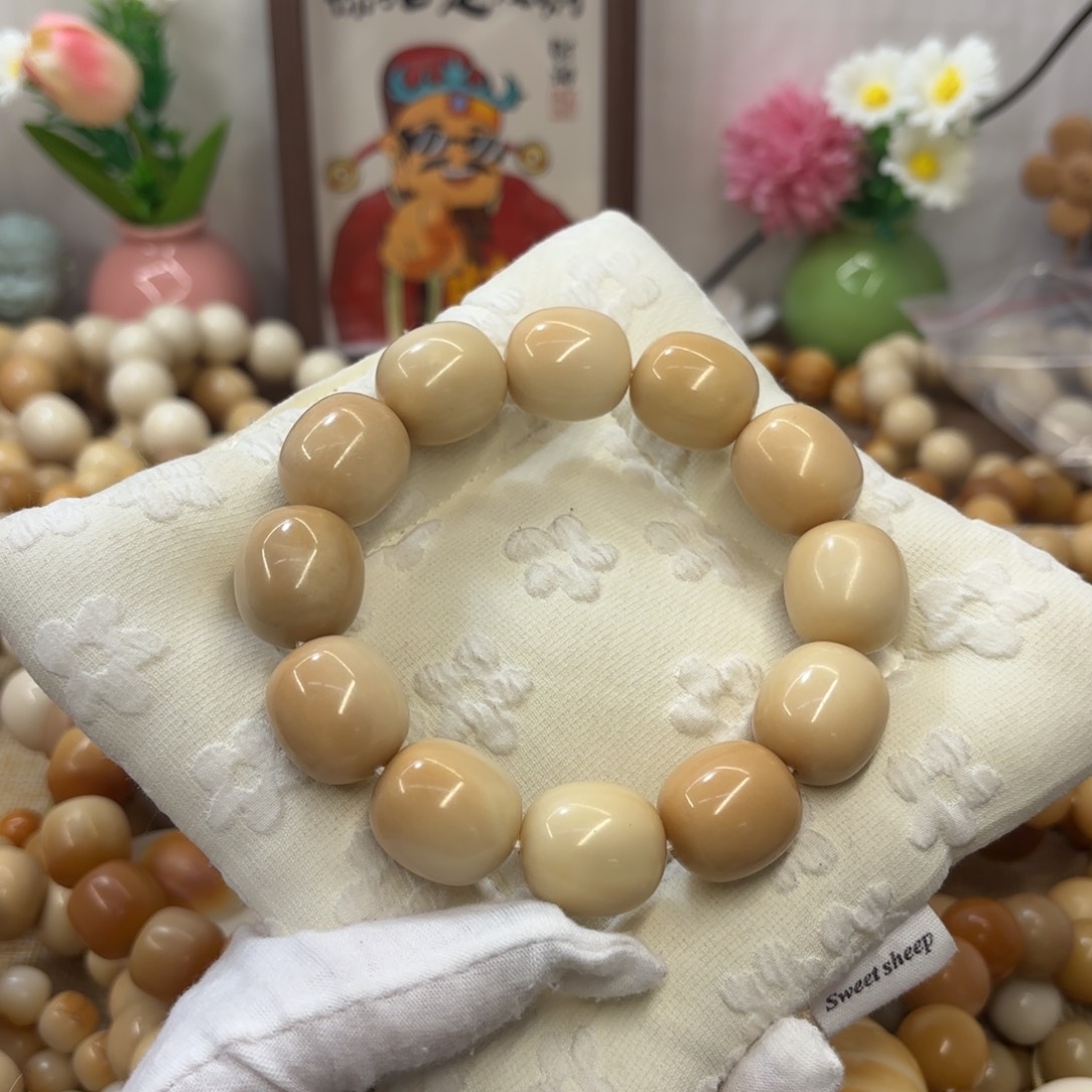 吊坠菩提根/象牙果22干磨微瑕牙果风化枣福利979