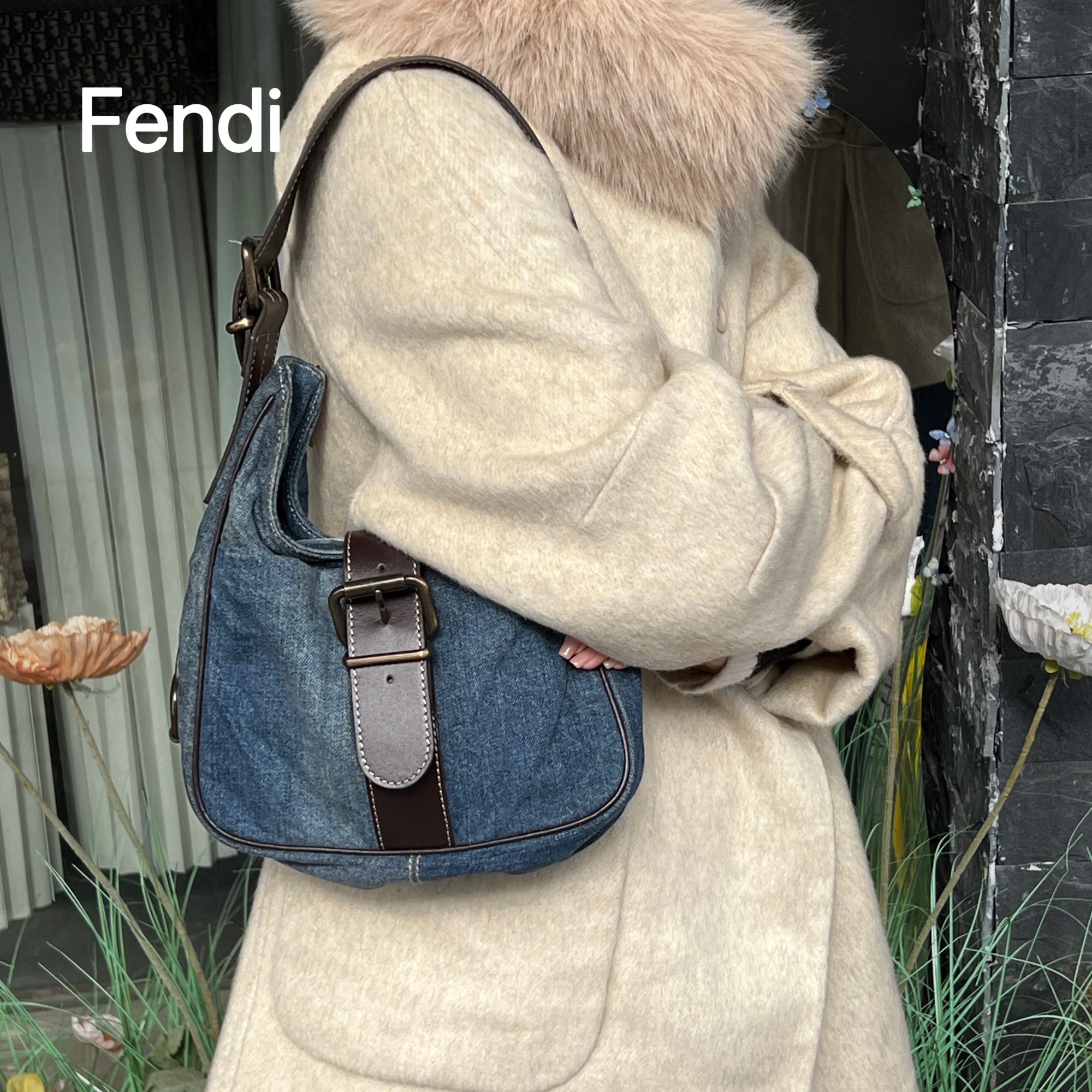 95新 FENDI/芬迪 L205经典牛仔腋下休闲包包95新/代卖服务