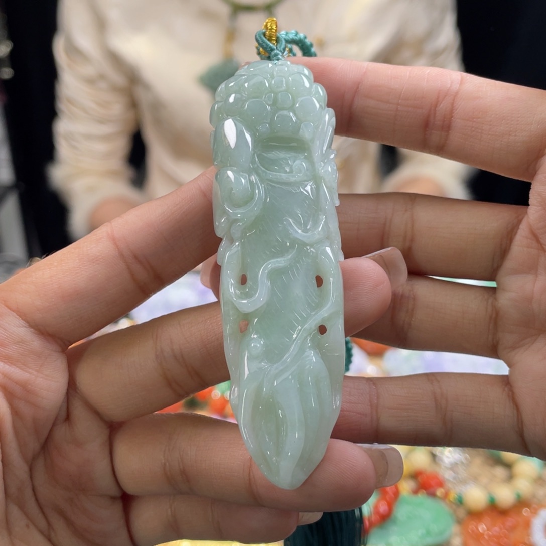 翡翠颈饰未镶嵌代编织