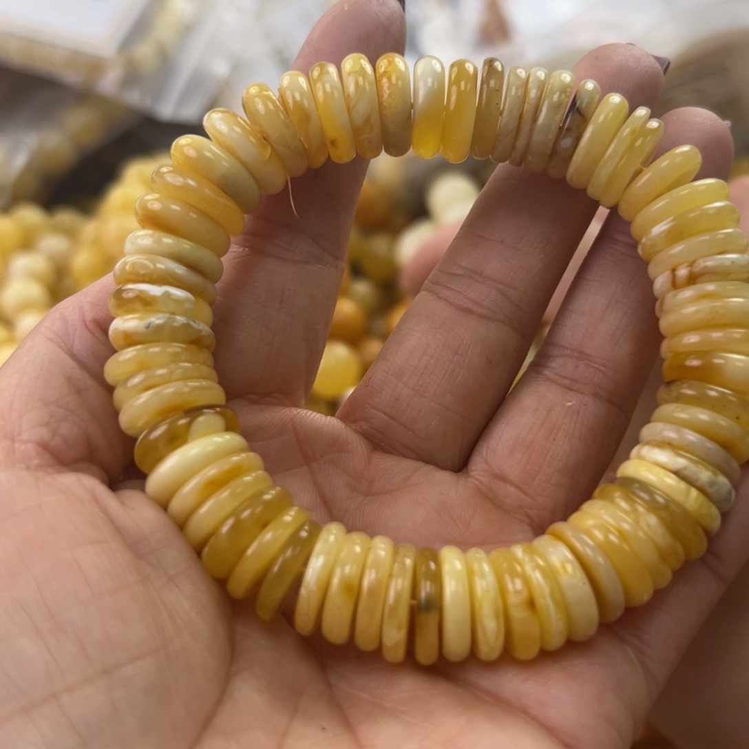 琥珀珠宝奇石未镶嵌