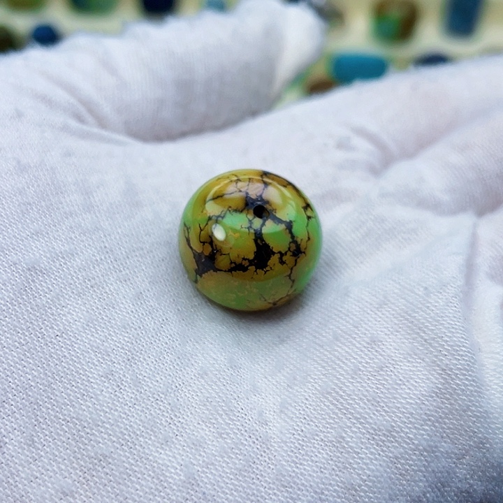 绿松石未镶嵌颈饰