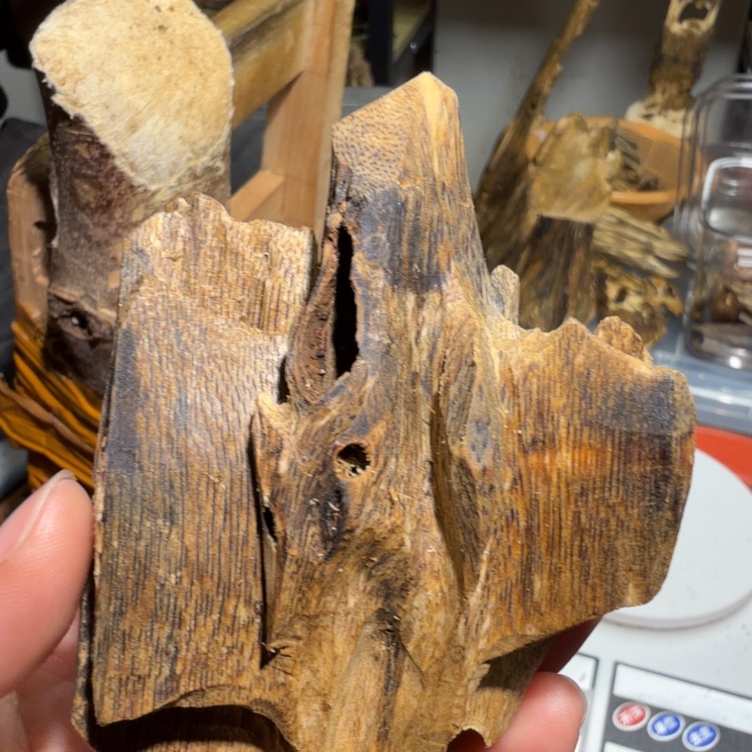 白奇沉香块料沉香