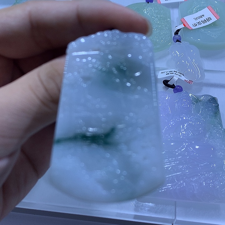 翡翠未镶嵌颈饰天然翡翠A货吊坠