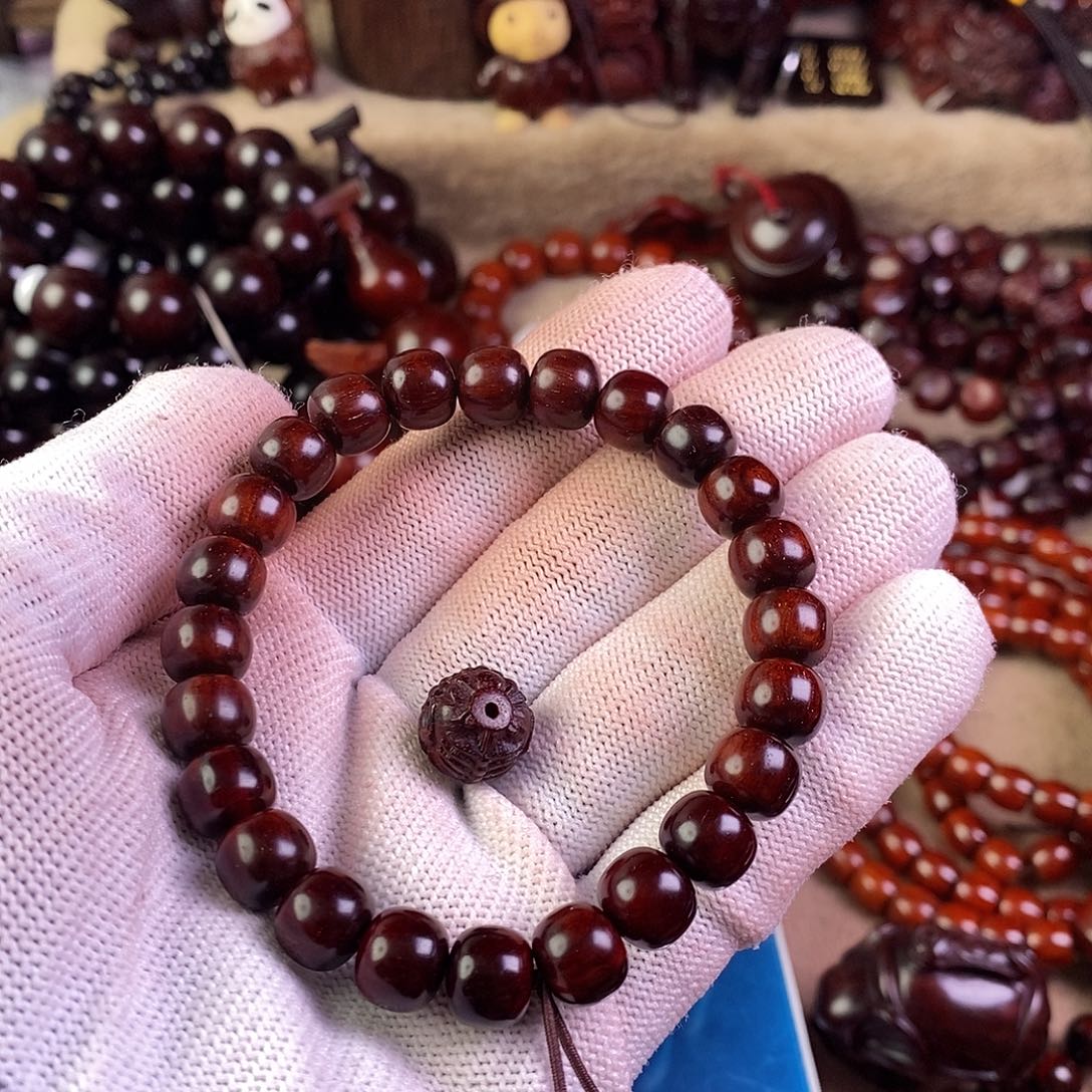 小叶紫檀手串/手链炜****）无胶无蜡8✖️9泥料➕貔貅