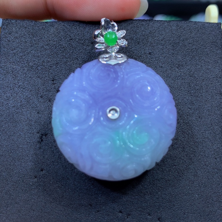 翡翠18K金镶嵌耳饰翡翠