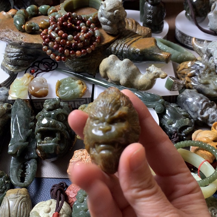 岫岩河磨玉（透闪石质玉）手链未镶嵌