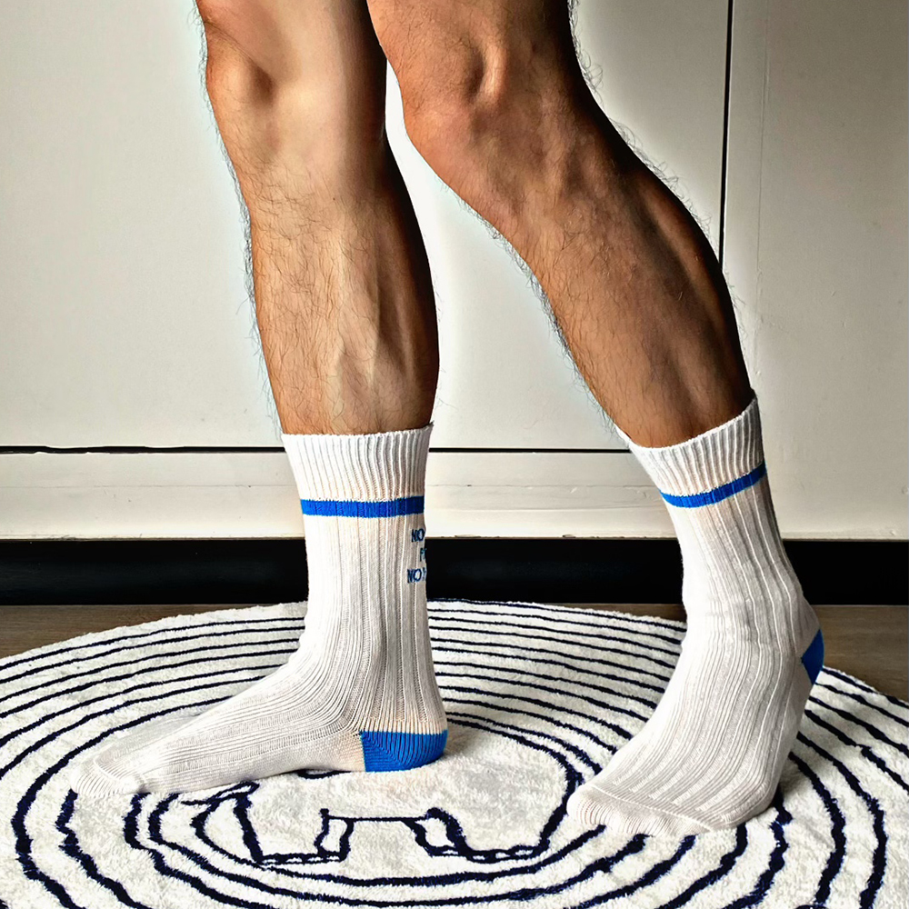 双针条纹中筒男袜字母刺绣复古高筒袜男女情侣ins街潮堆堆长棉袜