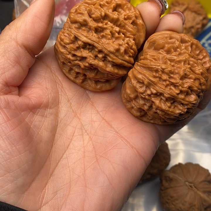 吊坠桃核四座楼47核桃