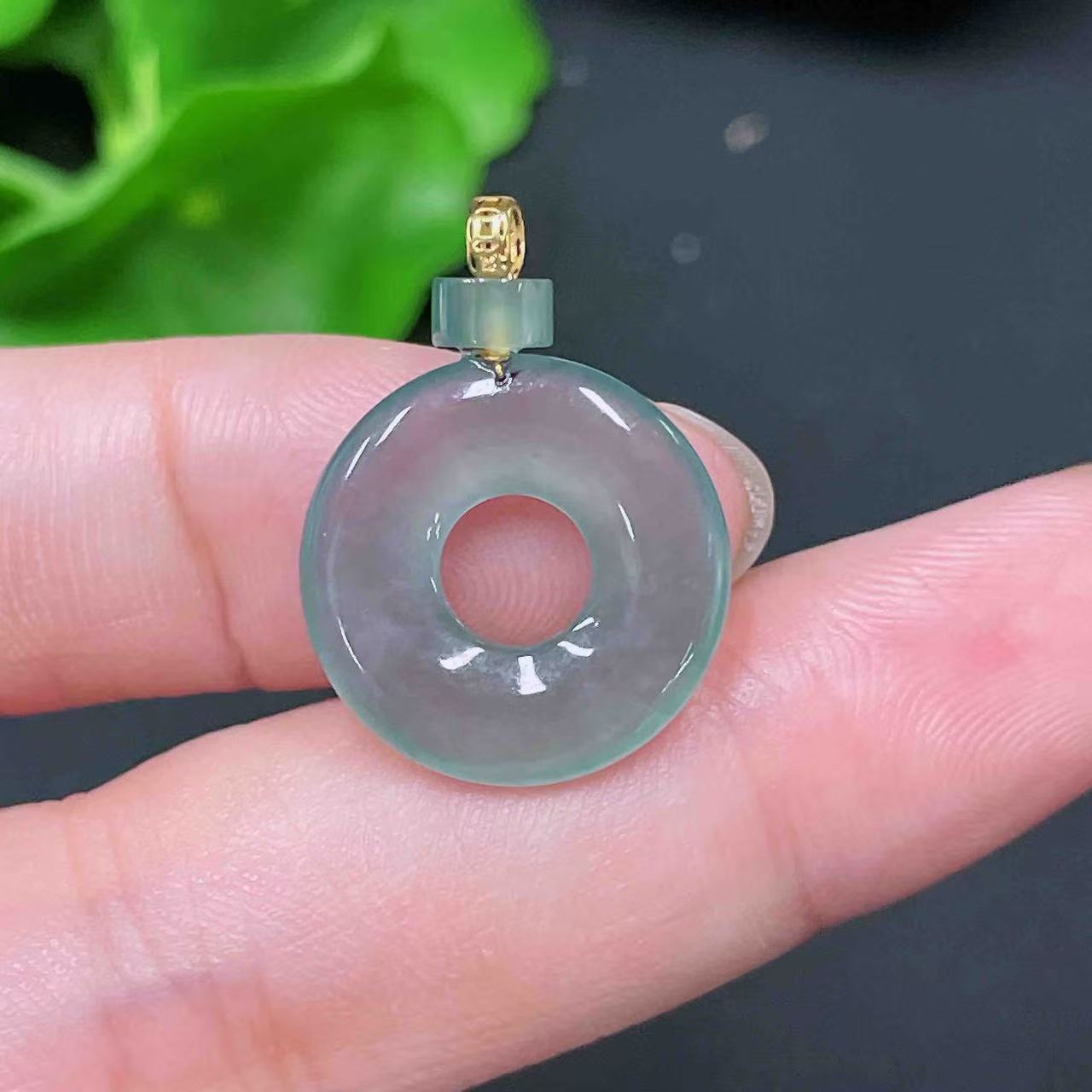 天然翡翠A货18K镶嵌甜甜圈