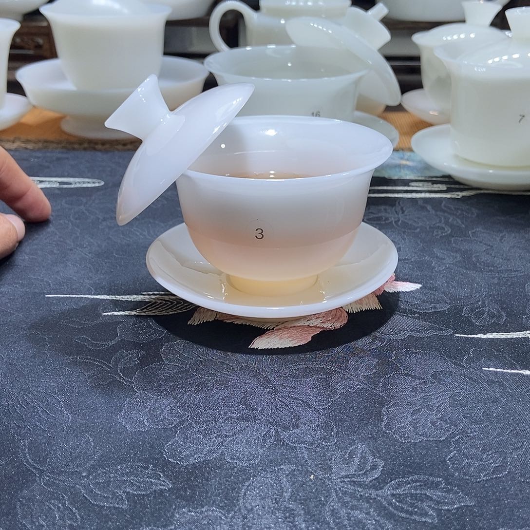 我在等一哈给你们回过去的你忙什么啊亲