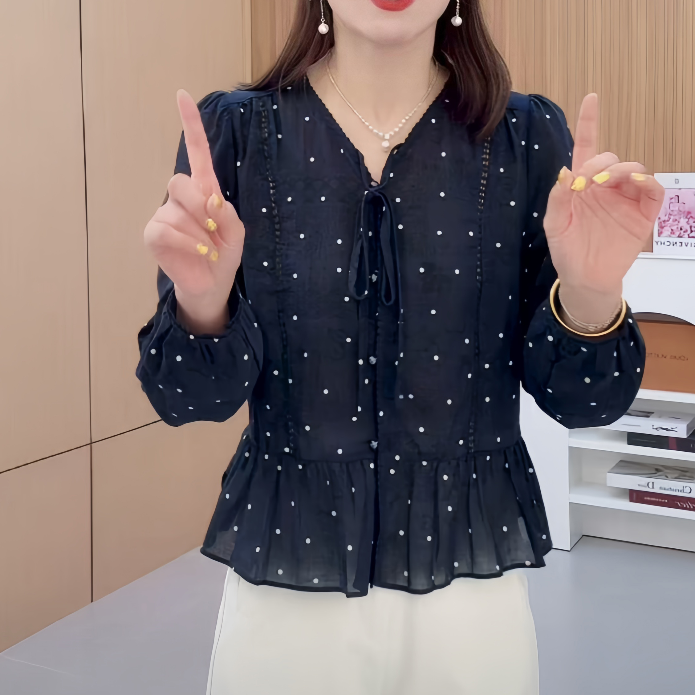 2025早秋新款波点显瘦气质衬衣长袖女洋气时尚外穿衬衫百搭上衣潮