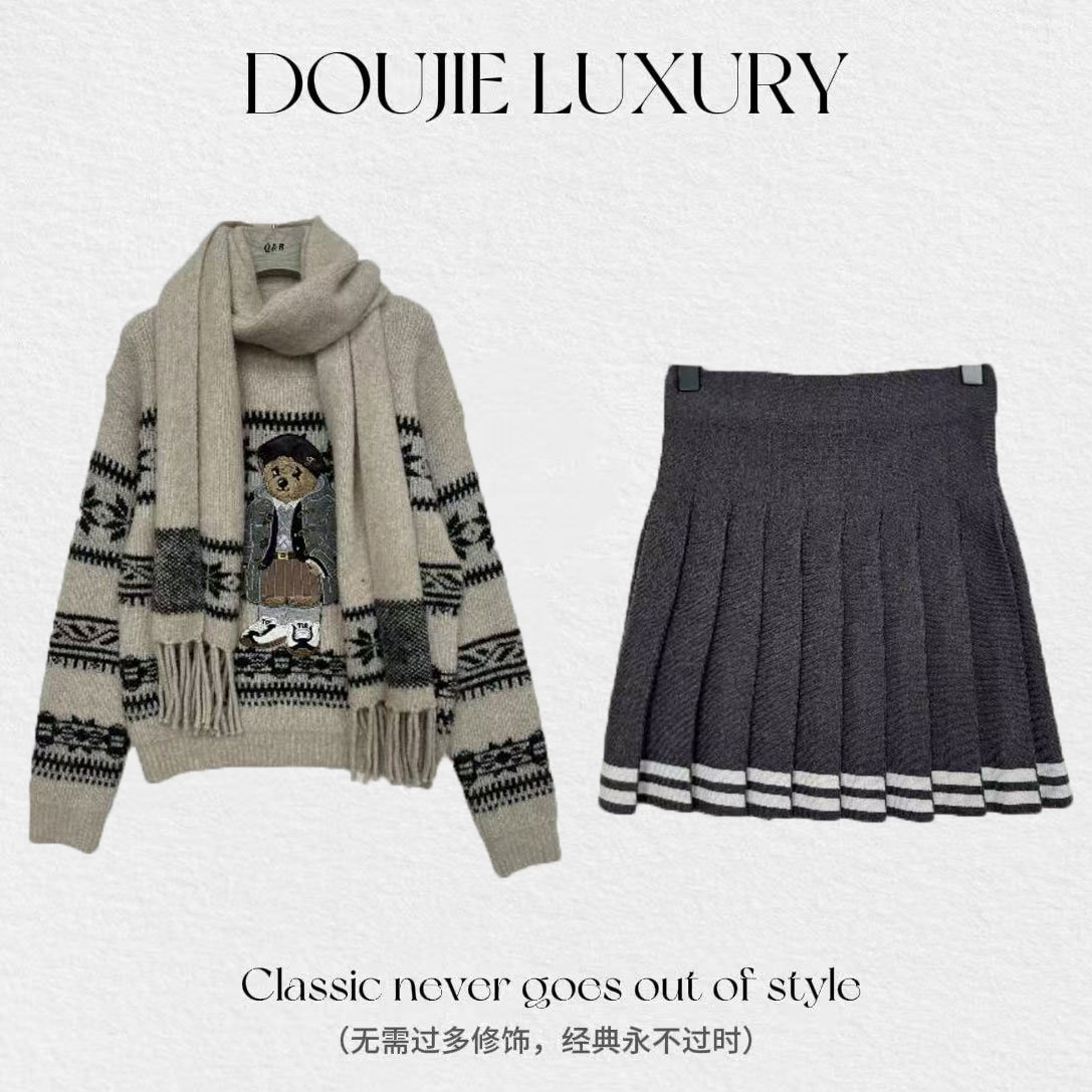 【兜兜】雪花小熊 复古提花套头毛衣+短裙+围巾三件套装 井25379A