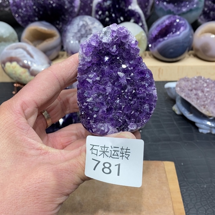 紫晶大型摆件（非配饰）未镶嵌