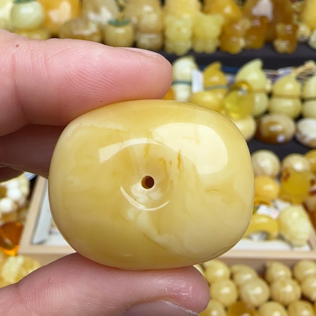 蜜蜡吊坠(不含链)未镶嵌天然俄料满蜡妖花蜜蜡藏扣