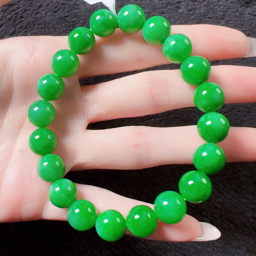 翡翠未镶嵌手串签收后24小时鉴赏期，过时不退