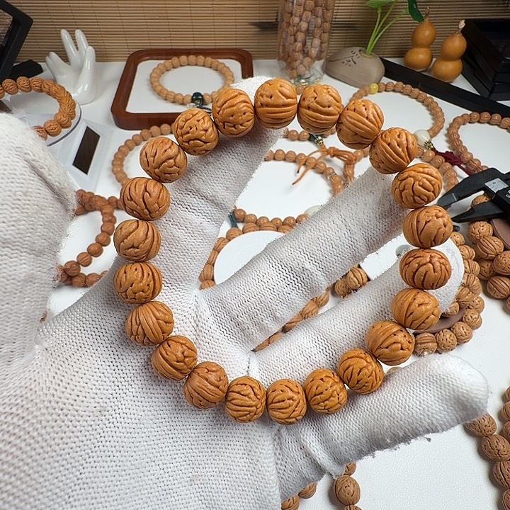 溜***儿吊坠桃核2222222222