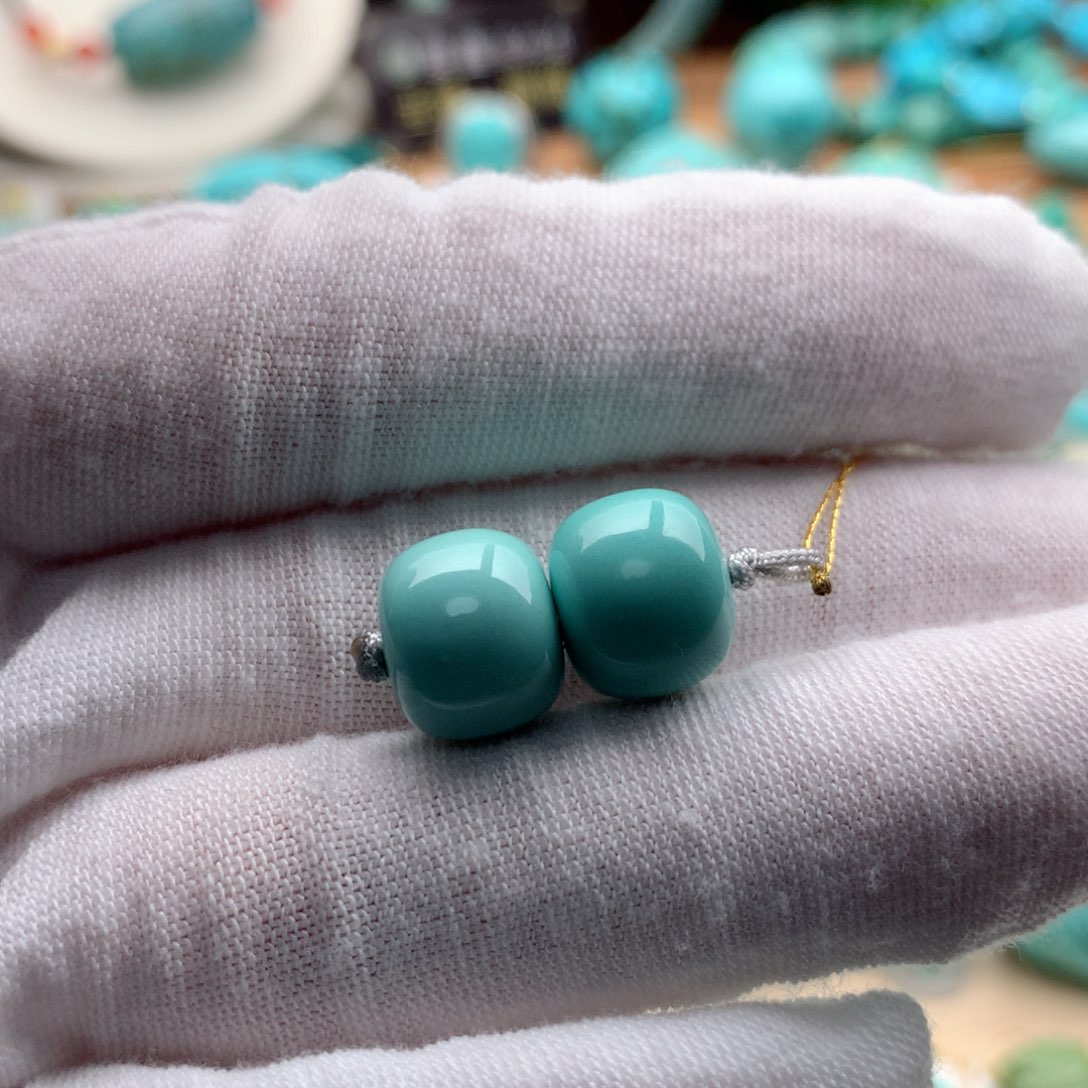 绿松石颈饰未镶嵌