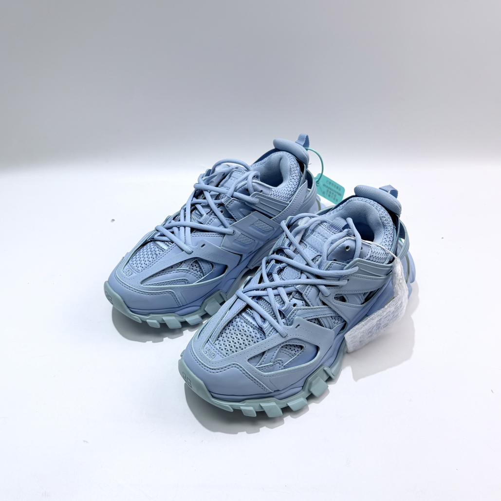 95新 Balenciaga/巴黎世家 39码 天蓝色 Track1.0老爹鞋bl0777