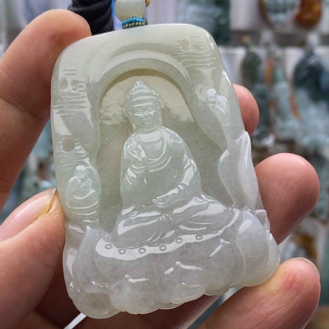 翡翠颈饰未镶嵌观音