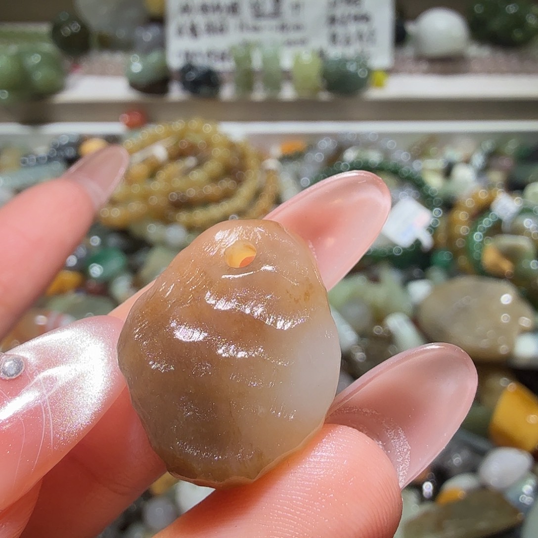 和田玉未镶嵌珠宝奇石