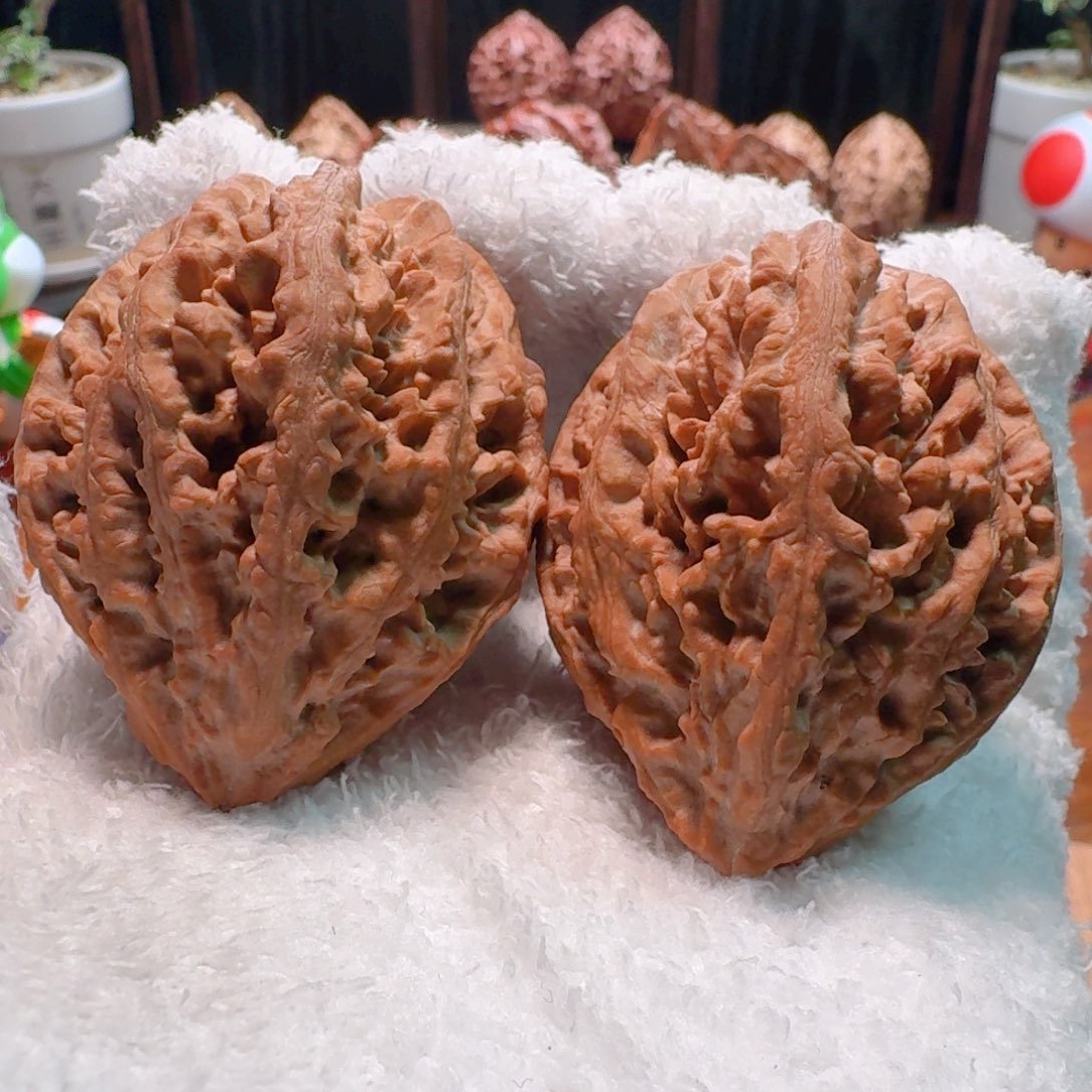 文玩核桃吊坠豆粒纹