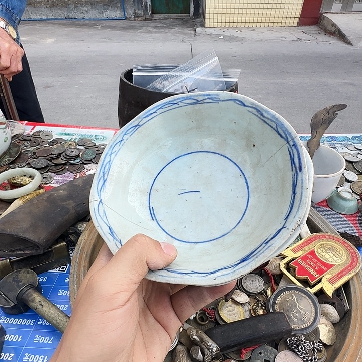 用***2铜铁合金类废旧陶瓷工艺品