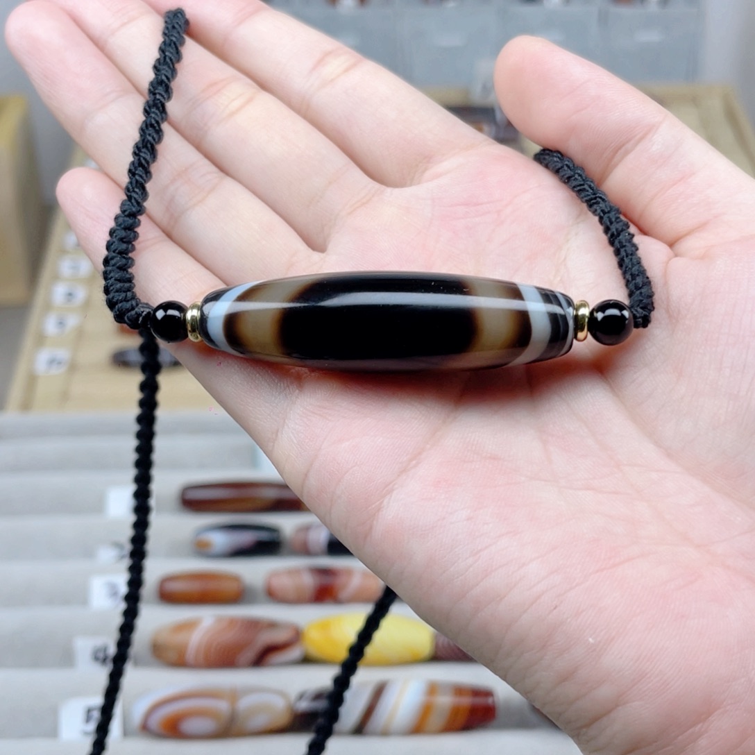 合金颈饰玛瑙/玉髓