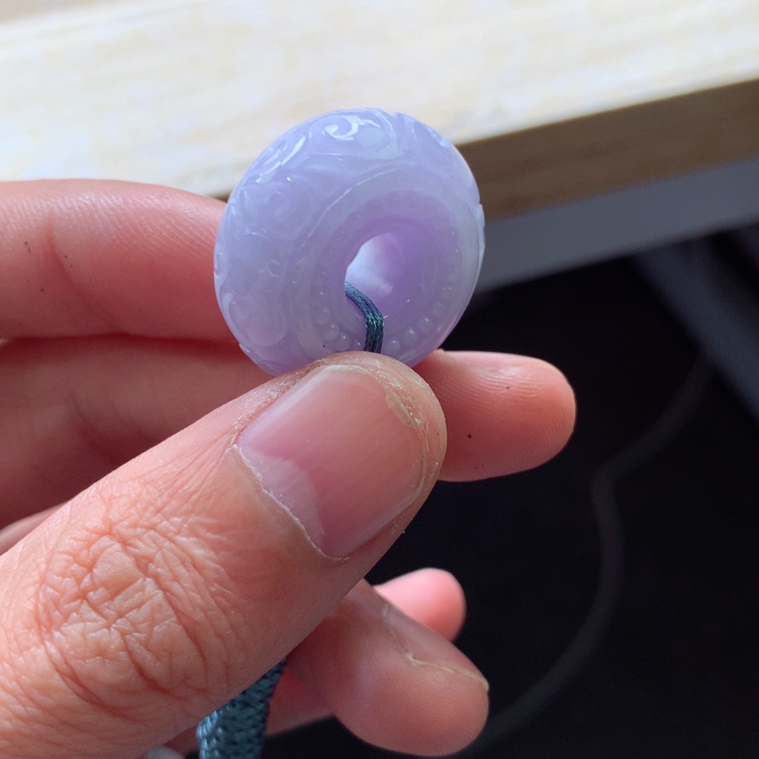 翡翠颈饰未镶嵌吊坠