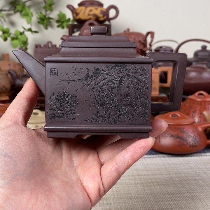 紫砂茶壶紫泥君方