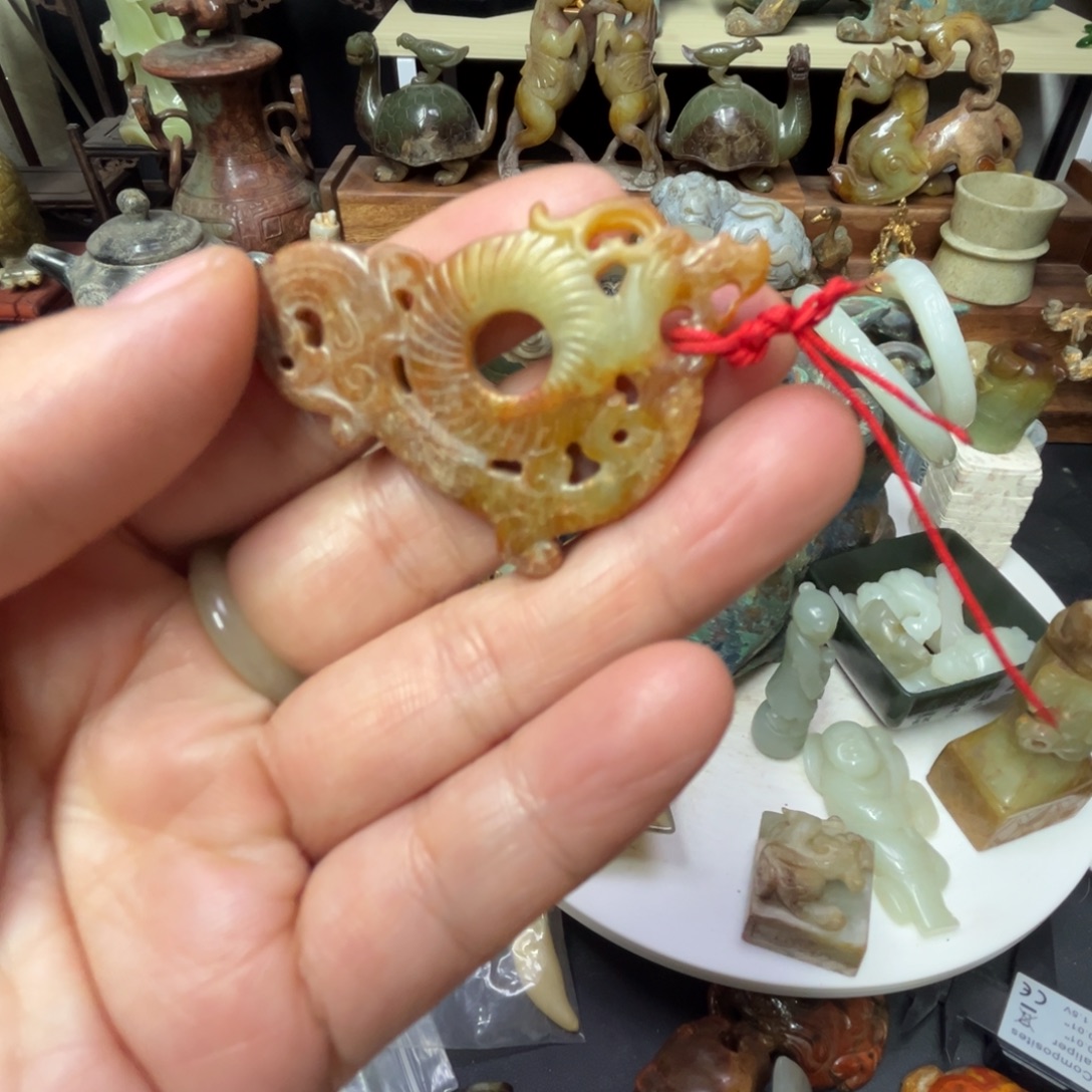 和田玉（糖玉）未镶嵌挂件