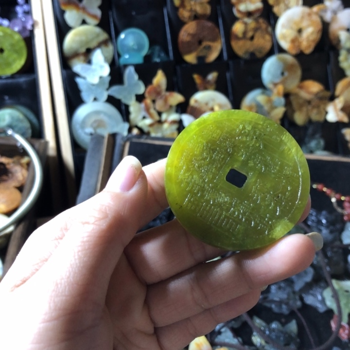 岫玉未镶嵌岫玉挂件