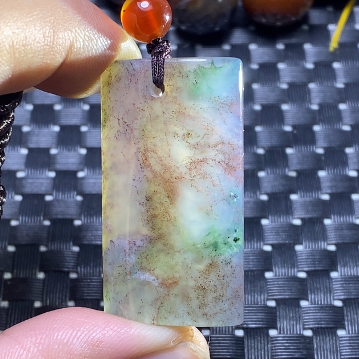 玛瑙/玉髓颈饰未镶嵌故**人