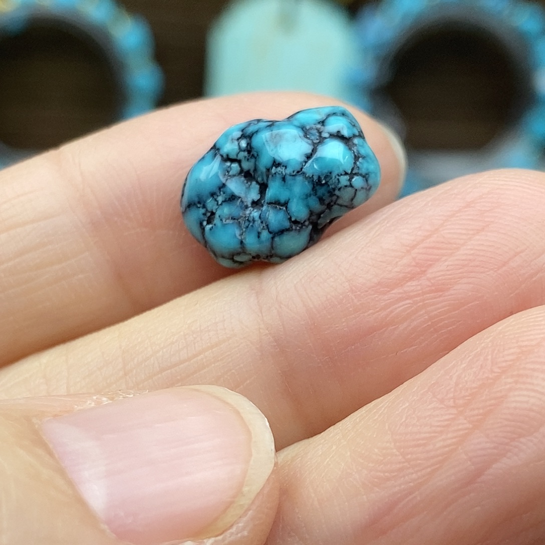 绿松石未镶嵌珠宝奇石