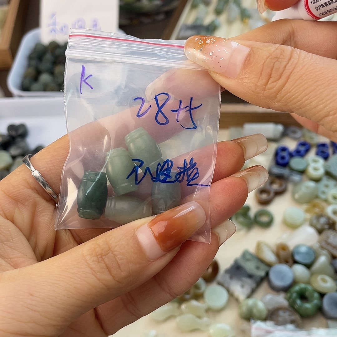 k****和田玉未镶嵌珠宝半成品