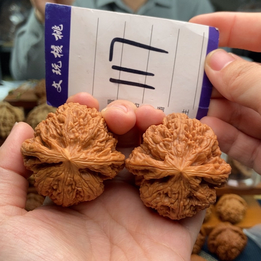 文玩核桃吊坠45粗筋