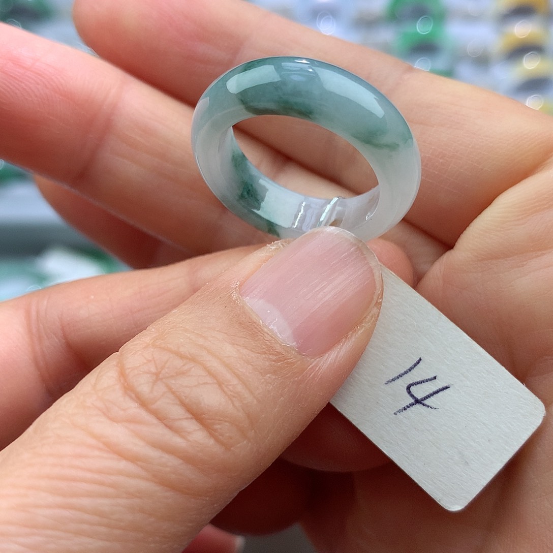 翡翠戒指未镶嵌14号