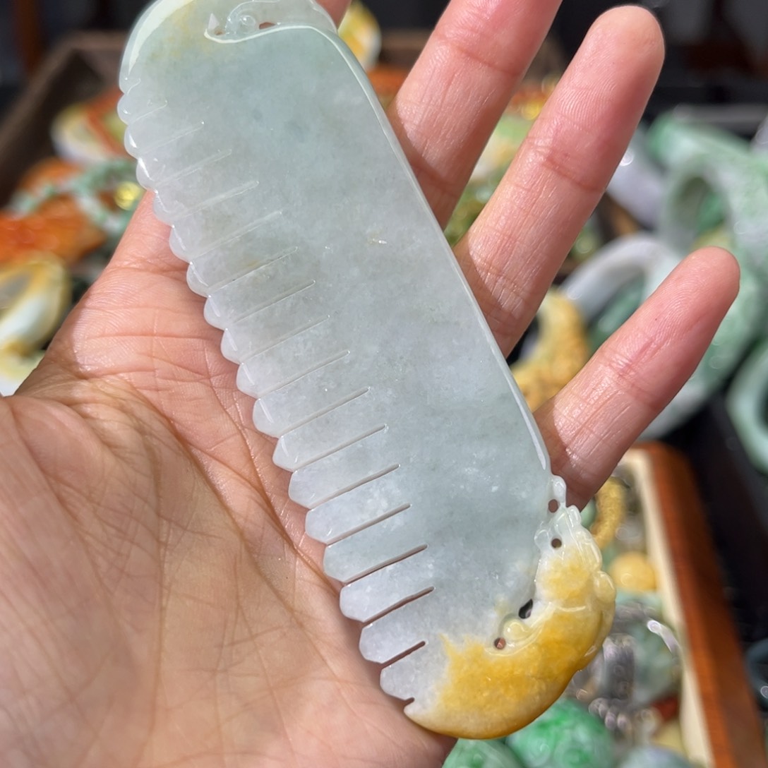 翡翠颈饰未镶嵌待编款