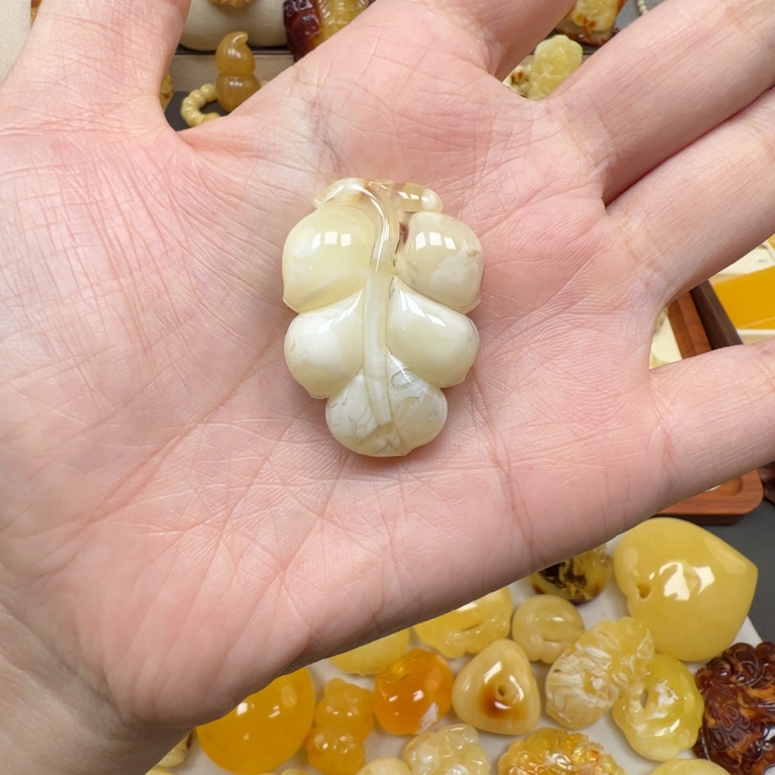 蜜蜡未镶嵌裸石蜜蜡