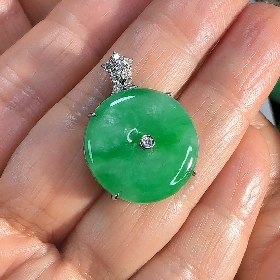 翡翠颈饰18K金镶嵌平安扣