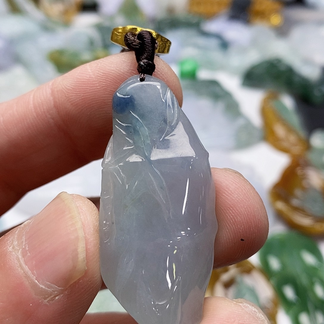 翡翠颈饰未镶嵌竹节