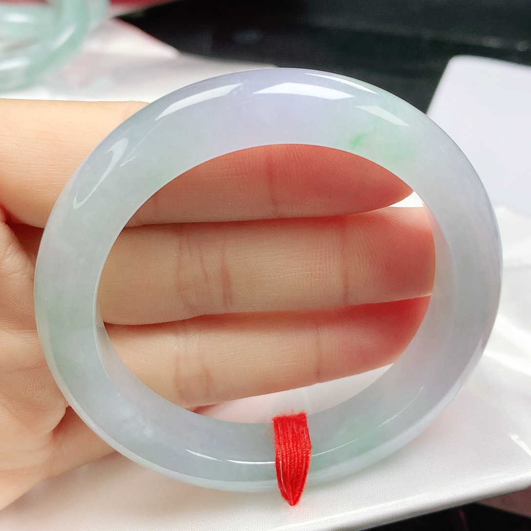 翡翠手镯未镶嵌正