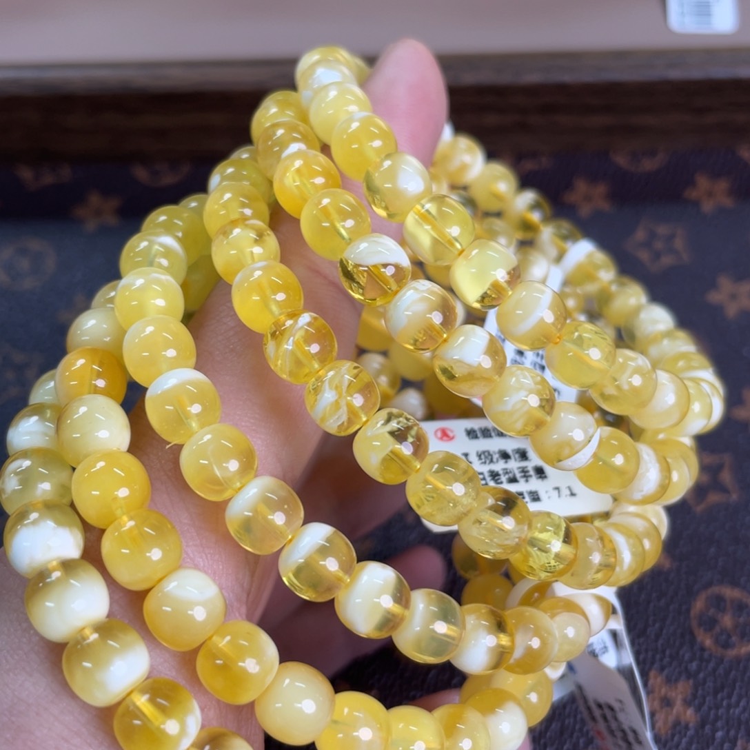 蜜蜡裸石未镶嵌014多样性发其一