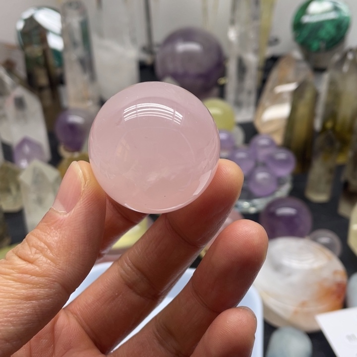 水晶2未镶嵌粉水晶球