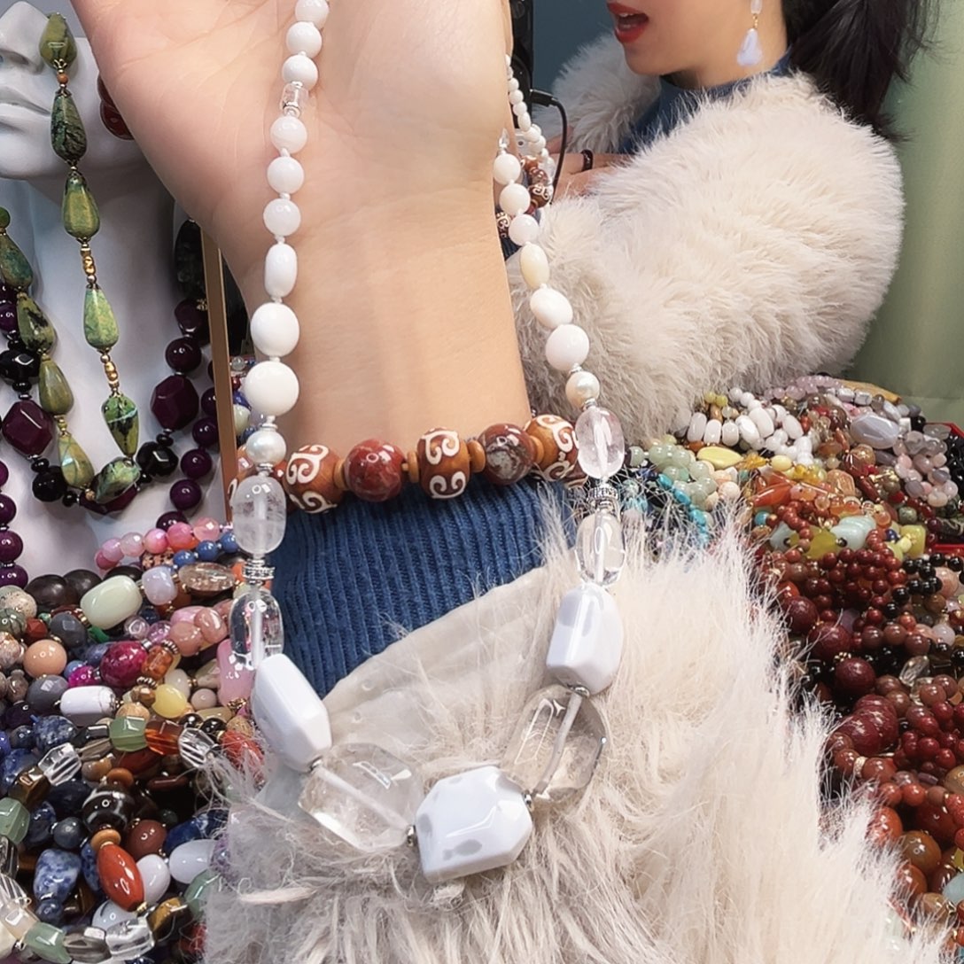 玛瑙/玉髓未镶嵌颈饰玛瑙长60