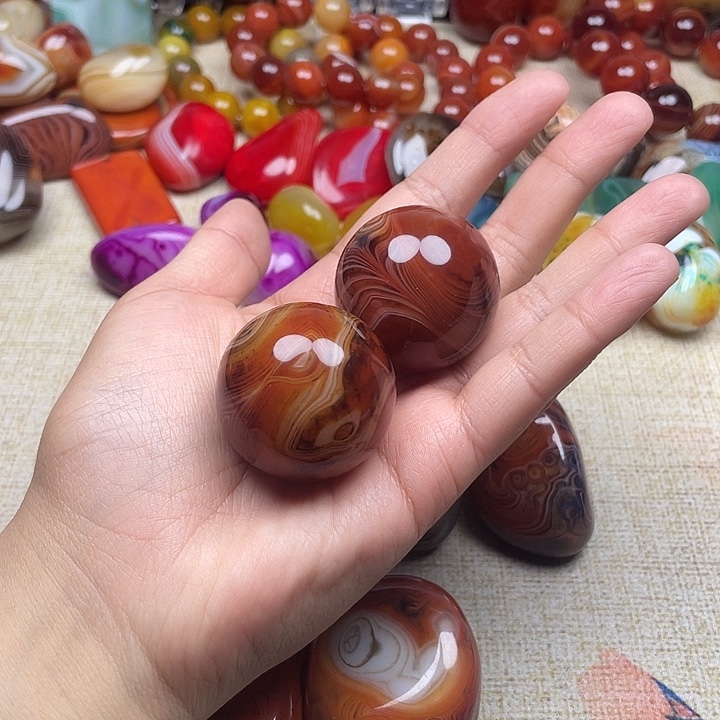 斌***玛瑙/玉髓未镶嵌珠宝半成品