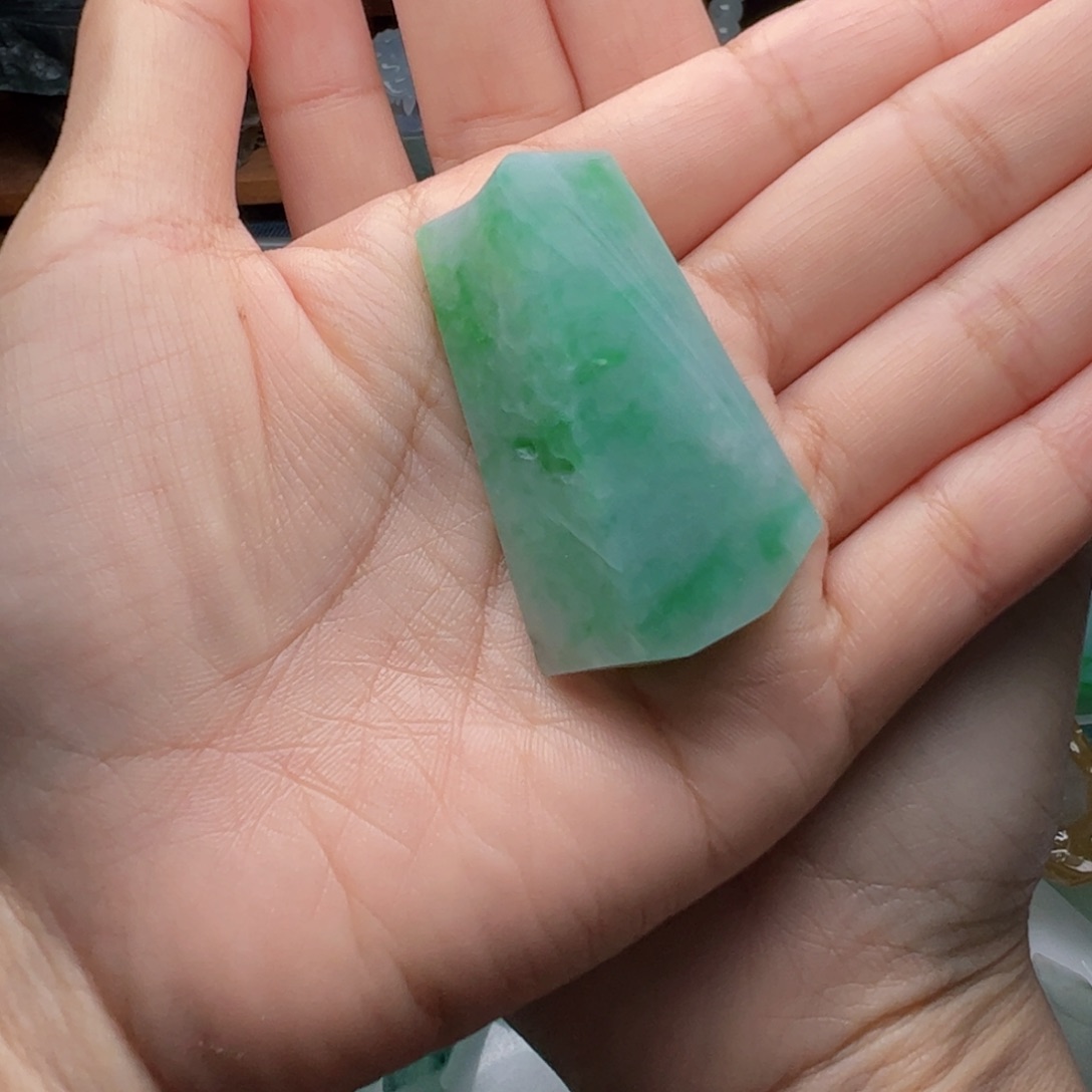 未镶嵌定制翡翠不包工