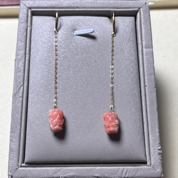 莫莫粉色珊瑚貔貅耳环【国检证书】